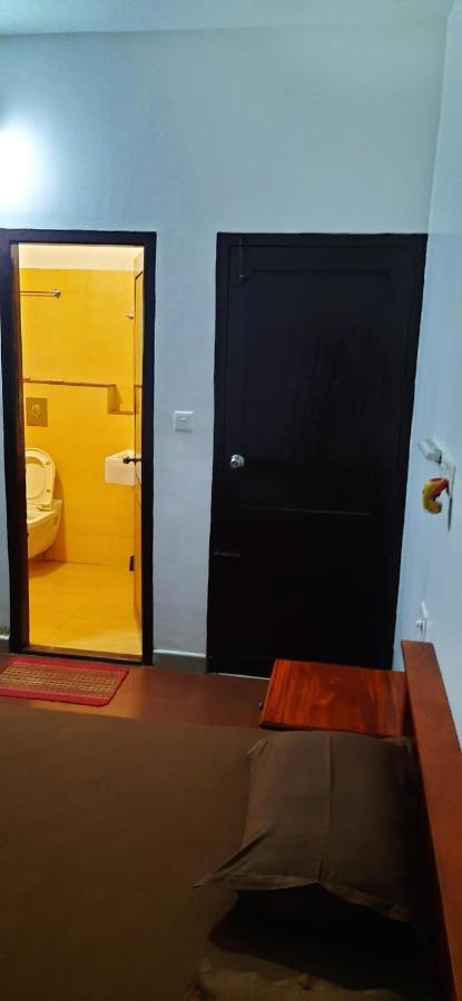 Poovar Sea View Rooms And Boating Family & Couple Only Exterior foto